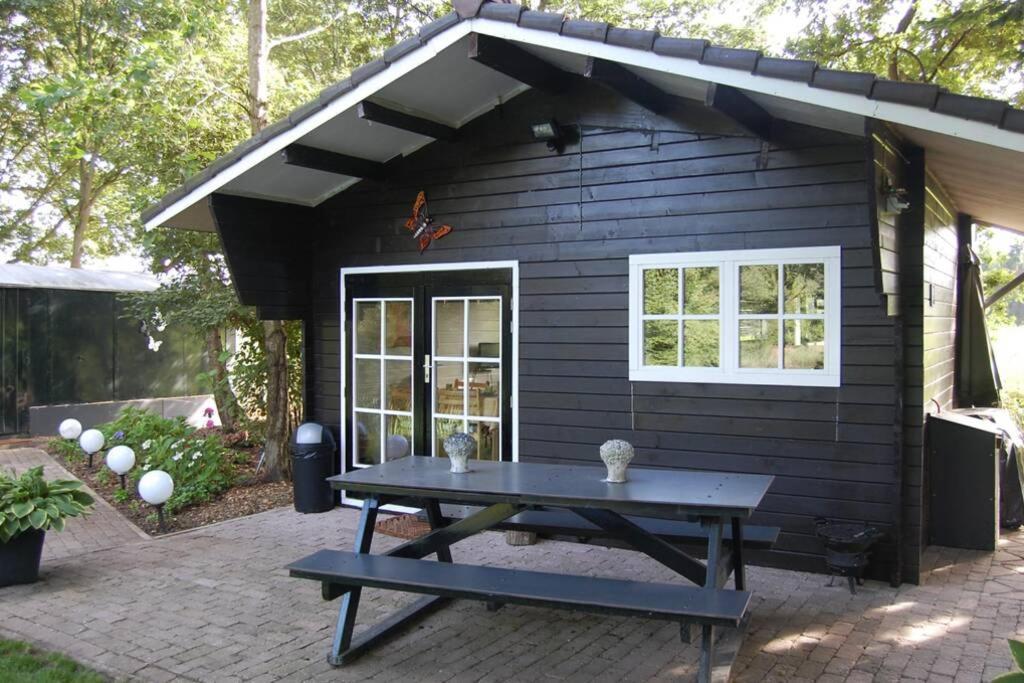 Blokhut De Vlinder Gelegen Nabij Het Pieterpad Villa Coevorden Bagian luar foto
